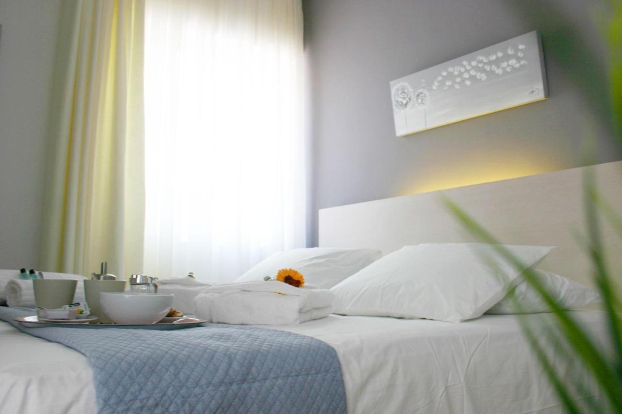 אתונה Socrates By Heloni Apartments מראה חיצוני תמונה